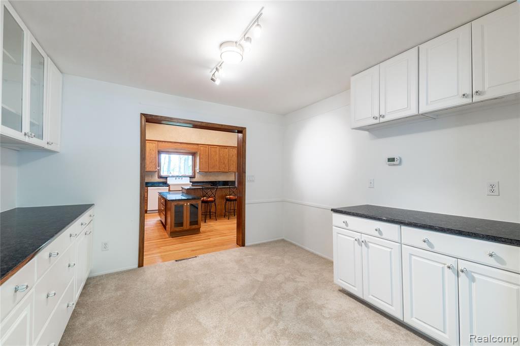 7611 Ferry Road Grosse Ile, MI 48138 - Photo 23 of 51