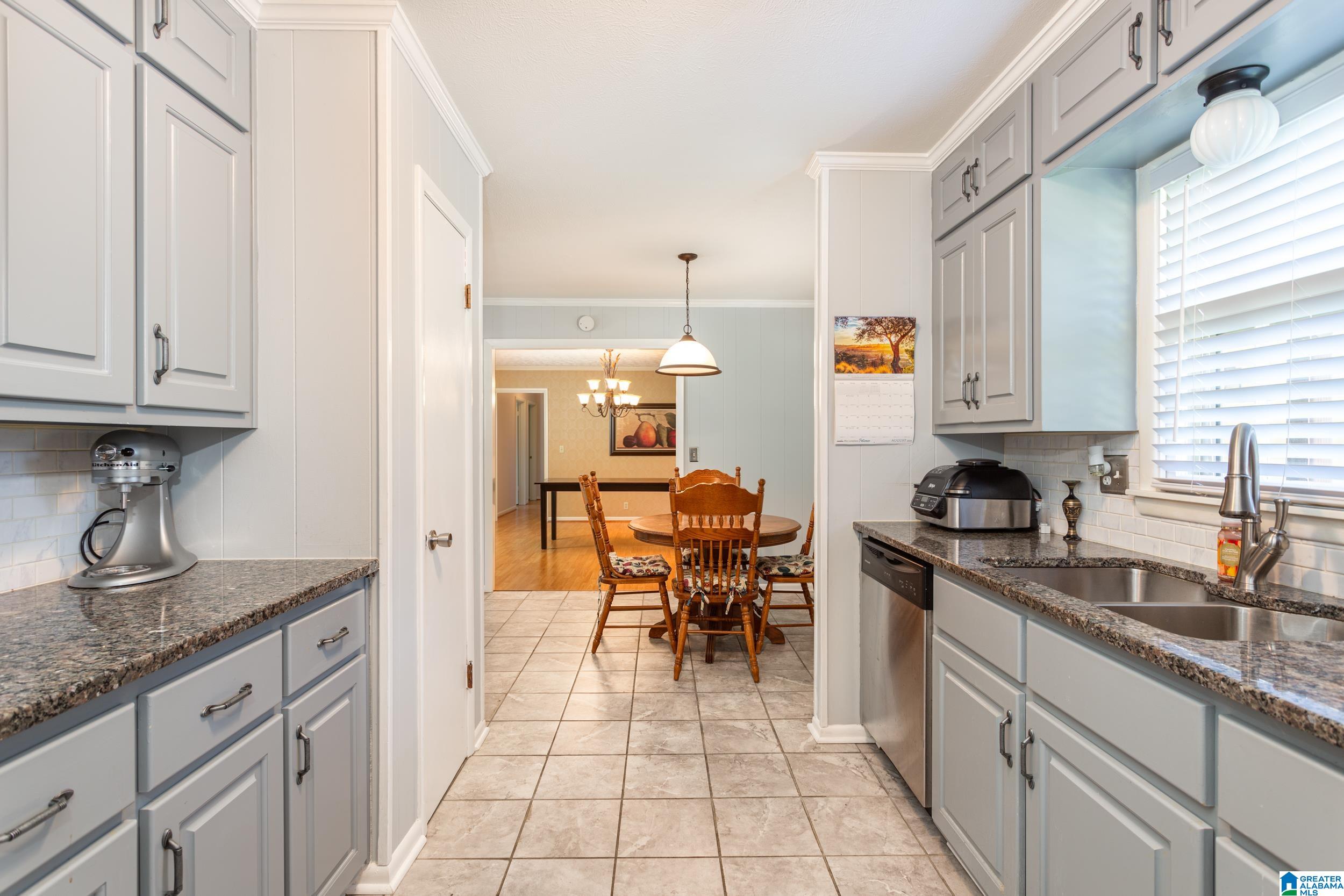 4200 Cloverdale Road Anniston, AL 36207 - Photo 8 of 36