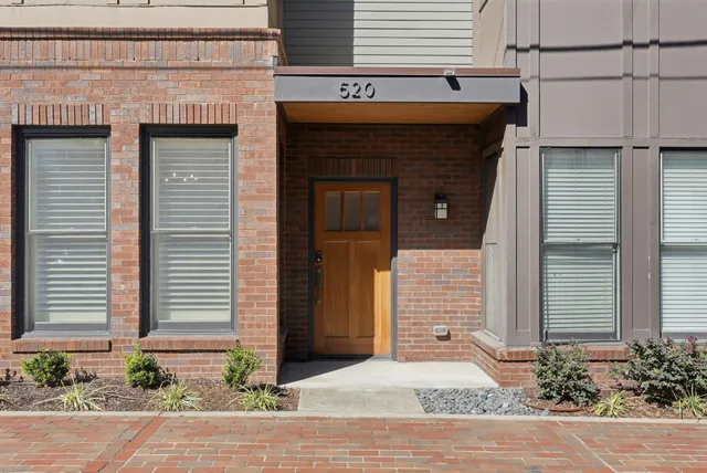 $379,900 | 520 Madison Street, Nashville, TN 37208