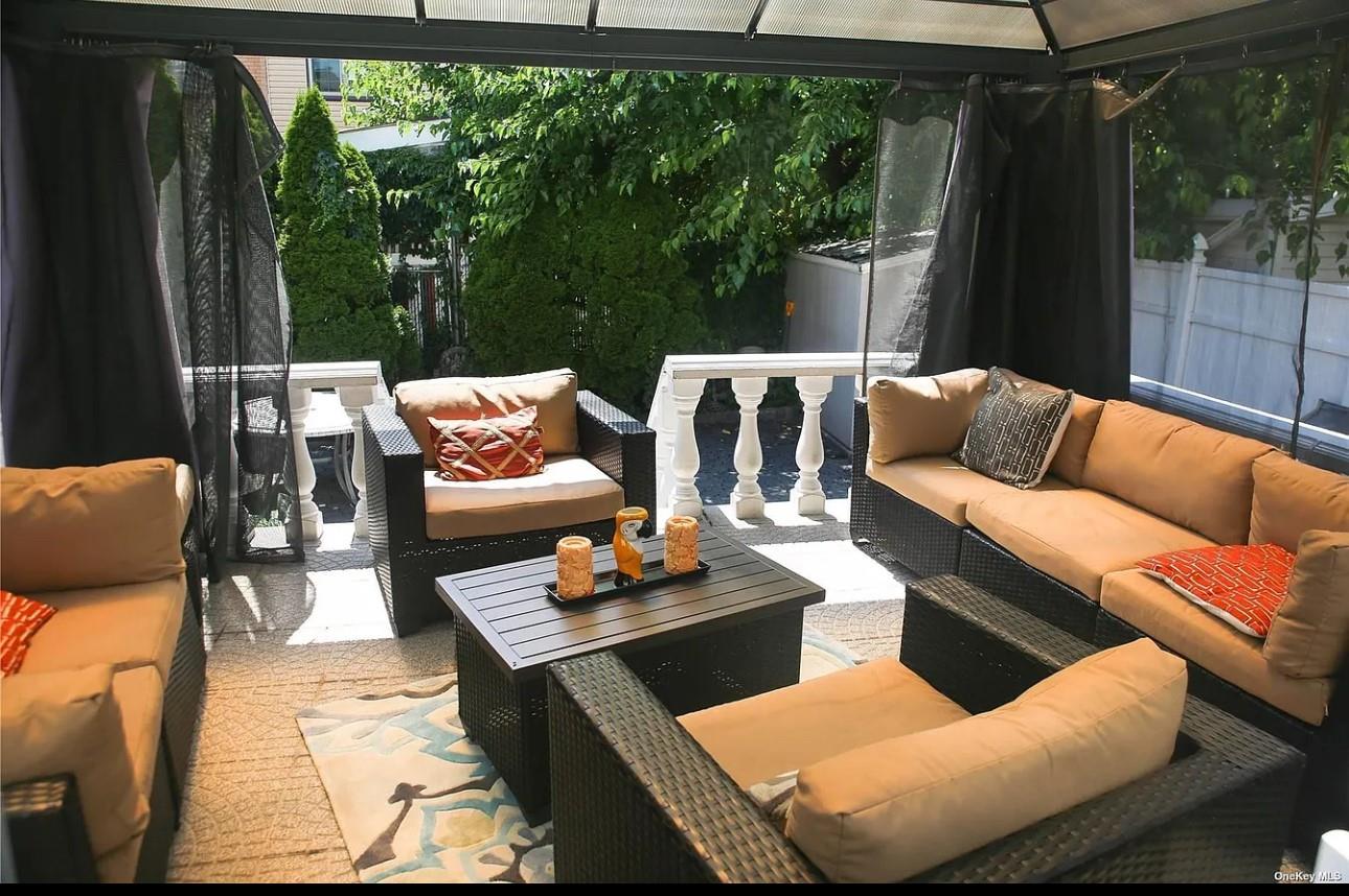 94-18 Lefferts Boulevard Queens, NY 11419 - Photo 5 of 8