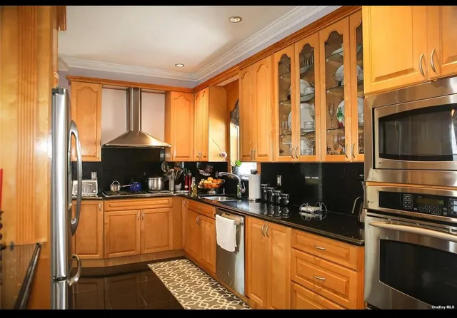 $1,089,000 | 94-18 Lefferts Boulevard | South Richmond Hill