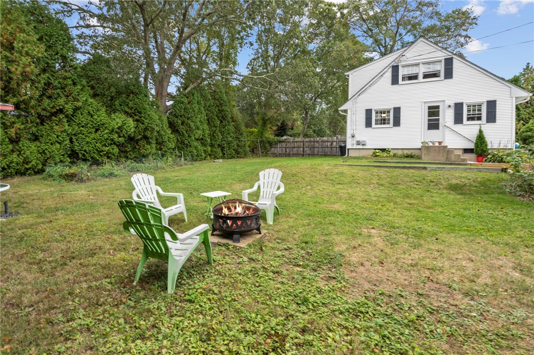 17 Edgewater Road Narragansett, RI 02882 - Photo 16 of 28