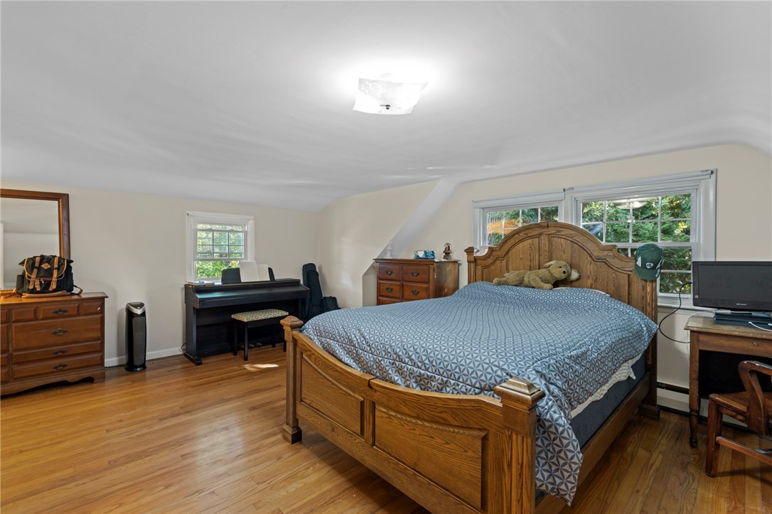 17 Edgewater Road Narragansett, RI 02882 - Photo 18 of 28