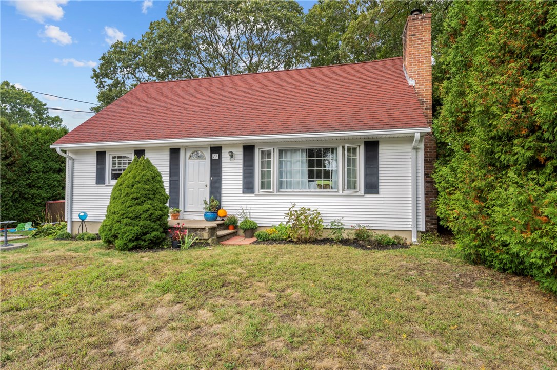 17 Edgewater Road Narragansett, RI 02882 - Photo 2 of 28