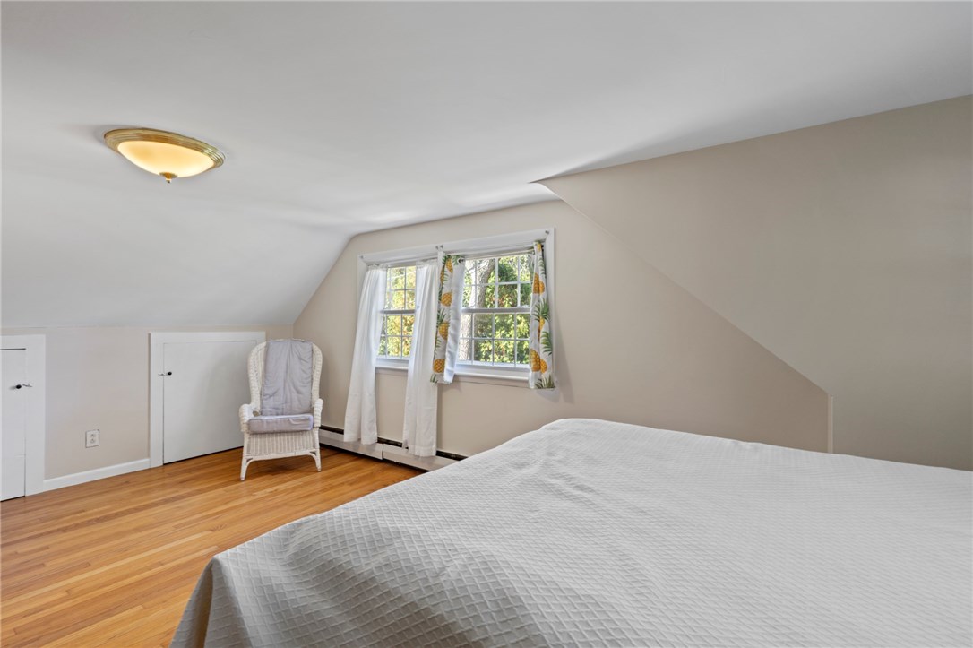 17 Edgewater Road Narragansett, RI 02882 - Photo 26 of 28