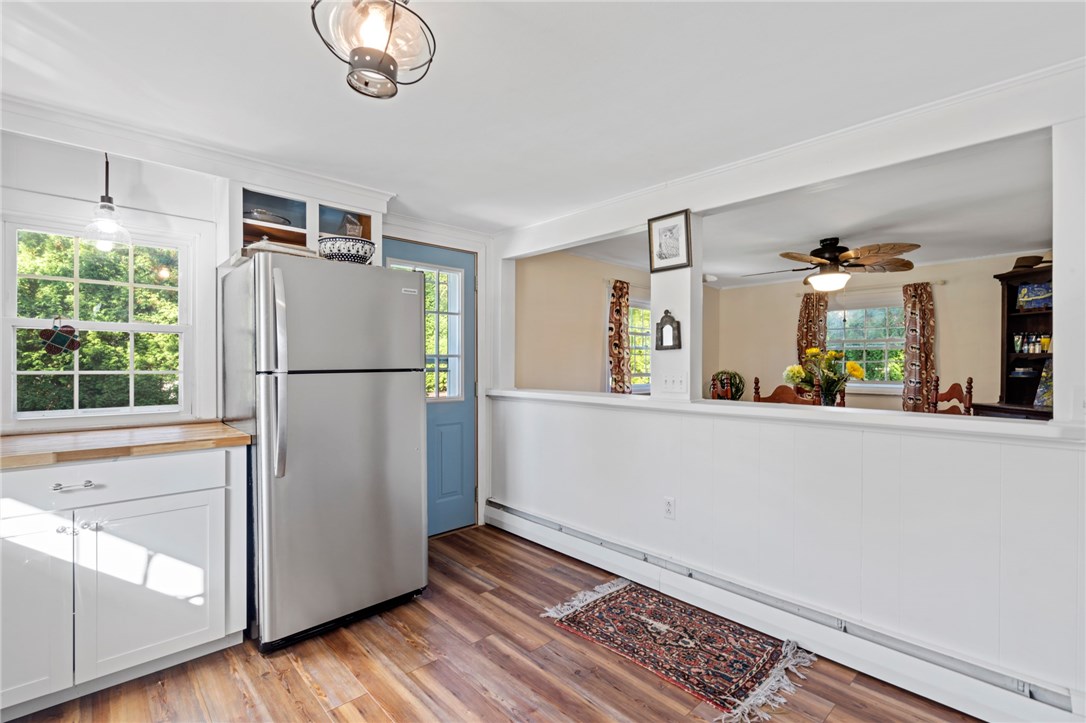 17 Edgewater Road Narragansett, RI 02882 - Photo 8 of 28