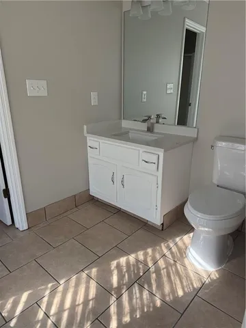 $1,800 | 5064 Laurel Glen Court Southeast, Smyrna, GA 30082