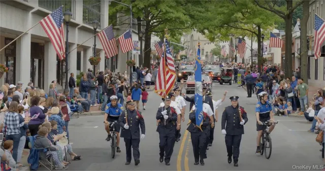 $2,800 | 36 Carney Street, Unit 2, Glen Cove, NY 11542