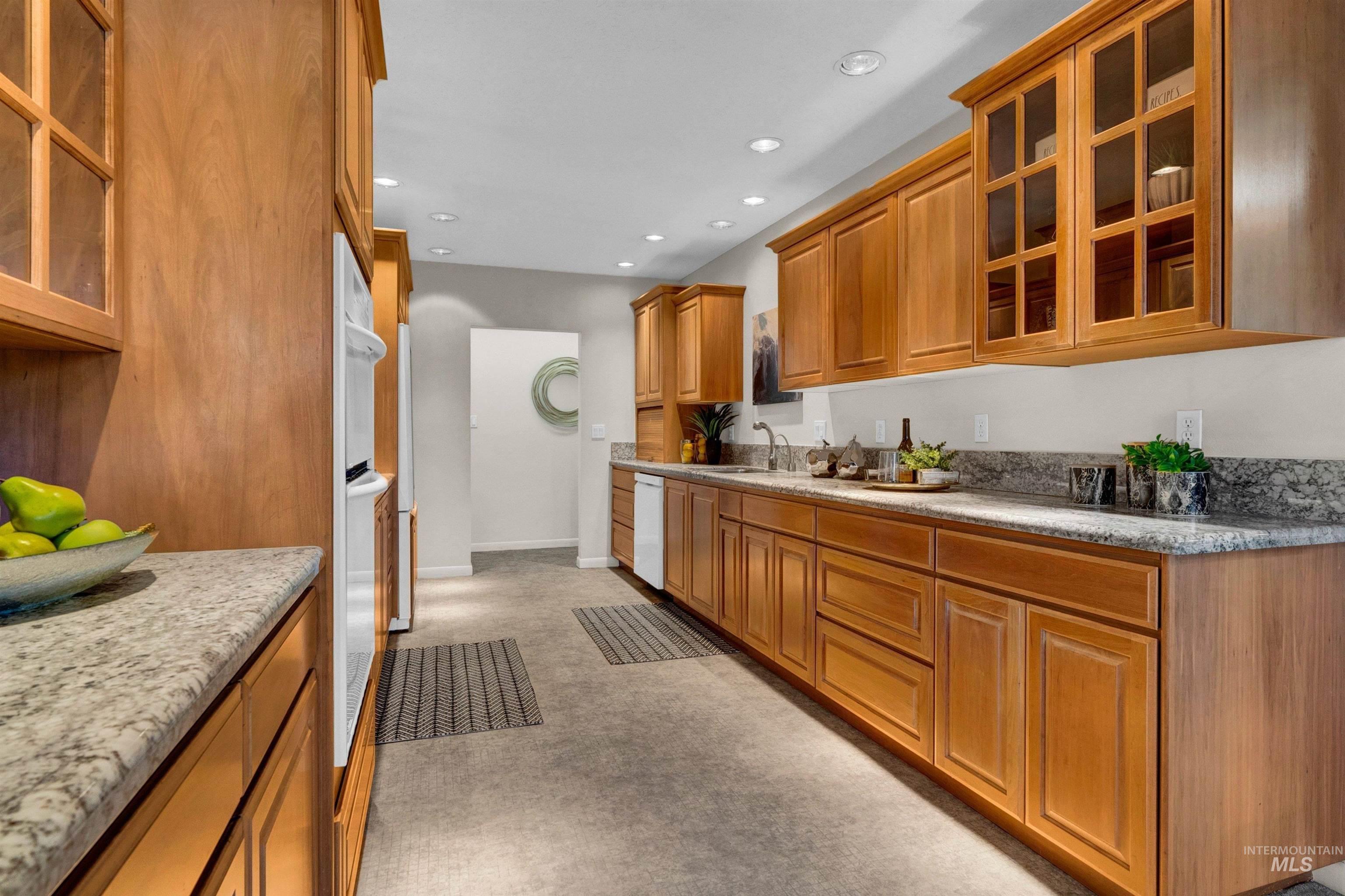 3701 West Crescent Rim Drive, Unit 406 Boise, ID 83706 - Photo 19 of 36