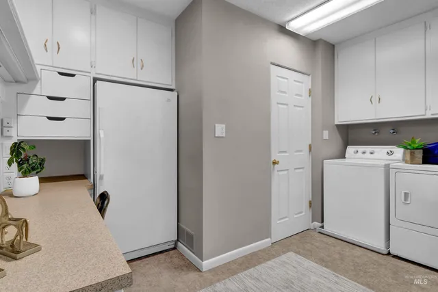 $800,000 | 3701 West Crescent Rim Drive, Unit 406, Boise, ID 83706