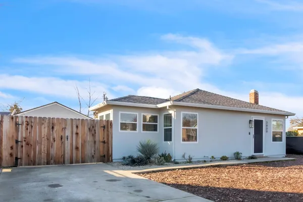 $355,000 | 3809 Ivy Street, Sacramento, CA 95838
