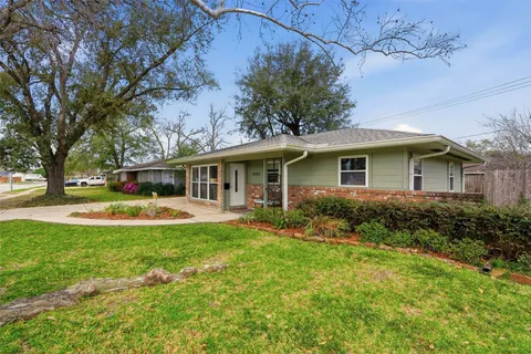 $299,000 | 9522 Hammerly Boulevard, Houston, TX 77080