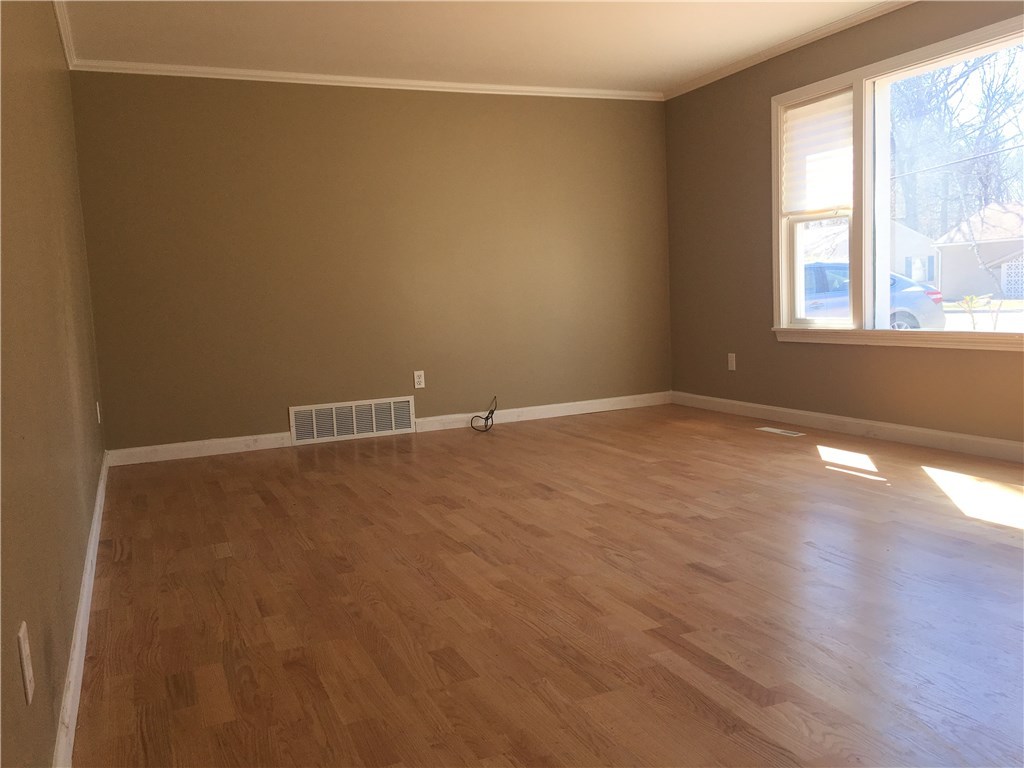 290 Diamond Hill Road Warwick, RI 02886 - Photo 5 of 14