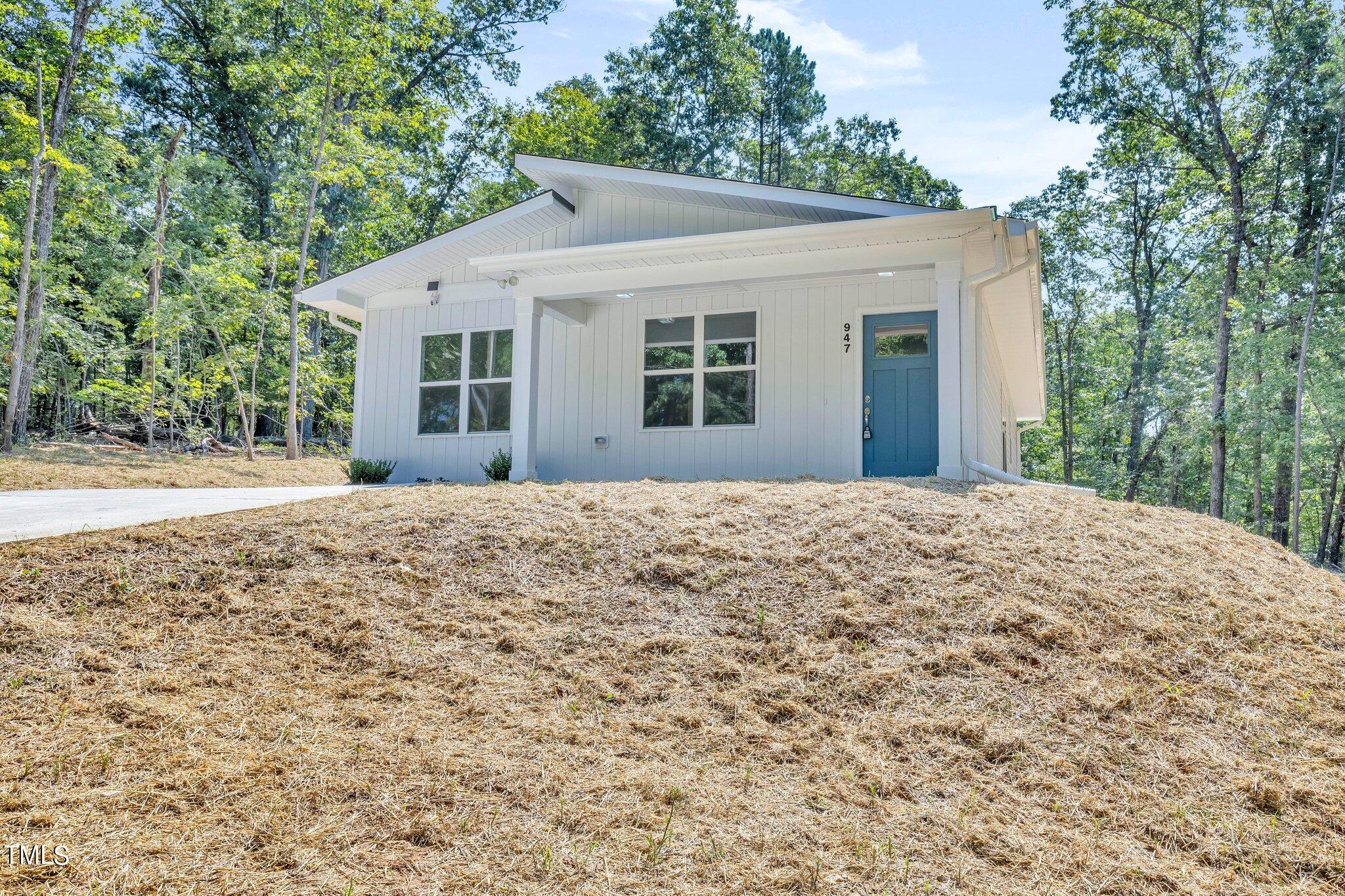 947 Jasmine Road Fuquay-Varina, NC 27526 - Photo 3 of 28 3-web-or-mls-947 Jasmine Rd Fuquay Varin