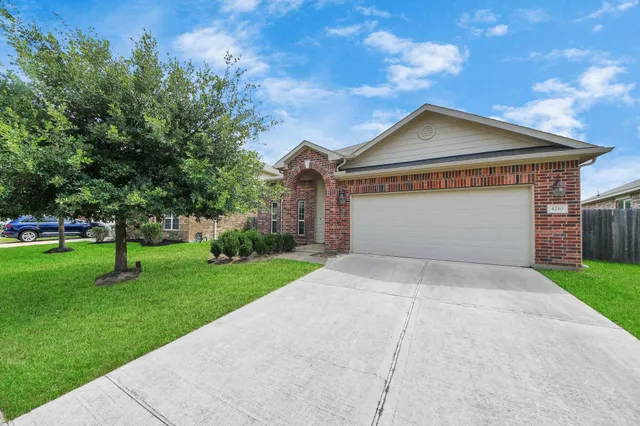 $2,350 | 4210 Audrey Manor Lane, Katy, TX 77449