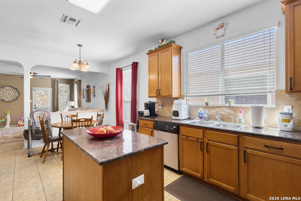 7546 Paraiso Point Boerne, TX 78015 - Photo 11 of 36