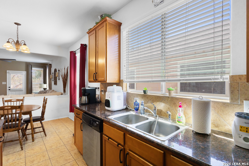 7546 Paraiso Point Boerne, TX 78015 - Photo 12 of 36