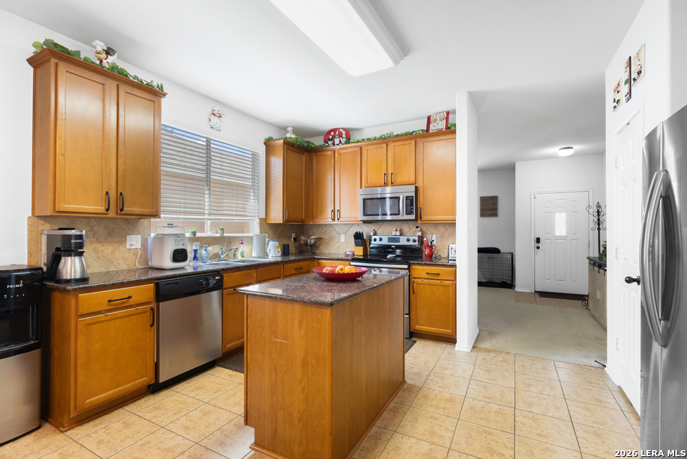 7546 Paraiso Point Boerne, TX 78015 - Photo 7 of 36