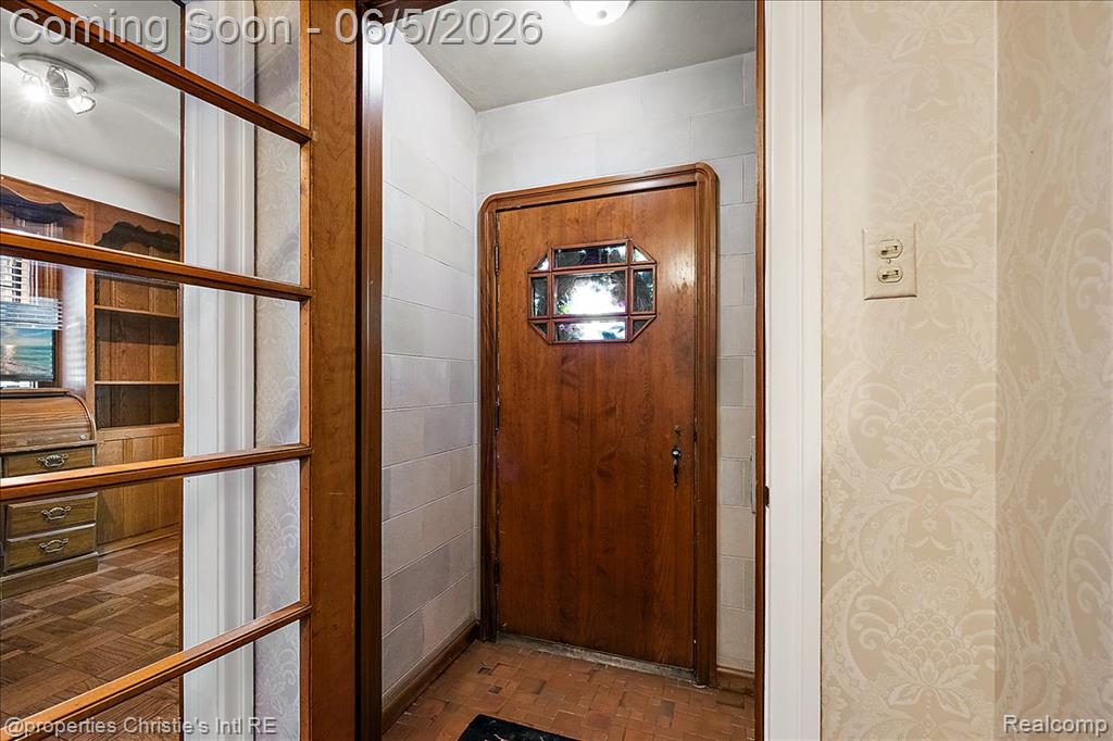 1257 Audubon Road Grosse Pointe, MI 48230 - Photo 12 of 82
