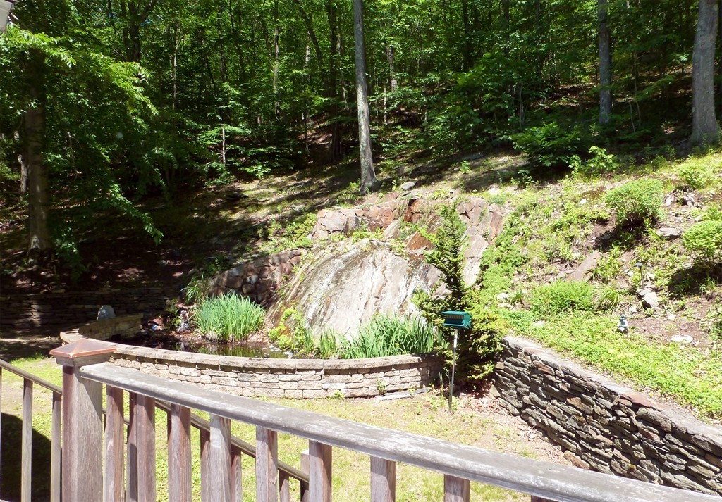 684 Ridge Road Wilbraham, MA 01095 - Photo 5 of 30