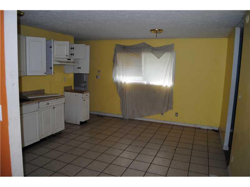 3846 North Mitthoefer Road Indianapolis, IN 46235 - Photo 8 of 11 Gallery Image 8