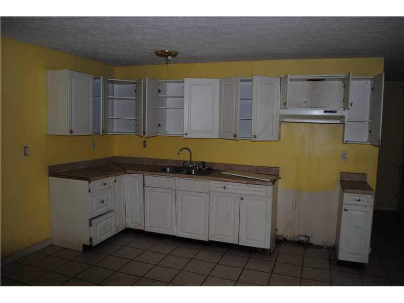 3846 North Mitthoefer Road Indianapolis, IN 46235 - Photo 9 of 11 Gallery Image 9