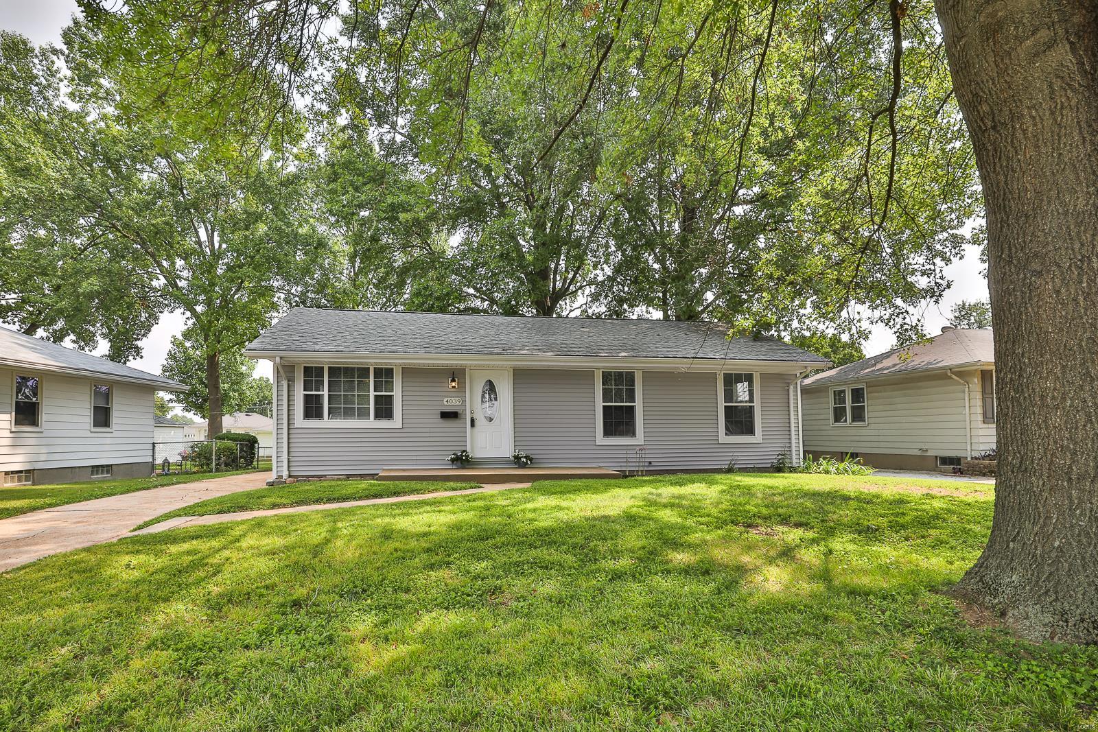 4039 Weber Road St. Louis, MO 63123 - Photo 2 of 15