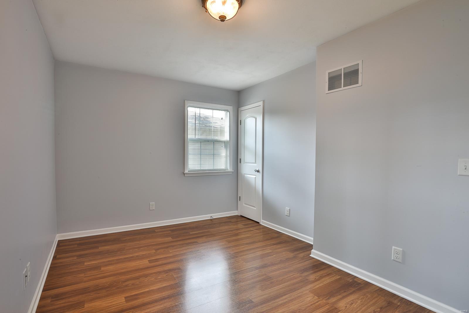 4039 Weber Road St. Louis, MO 63123 - Photo 8 of 15