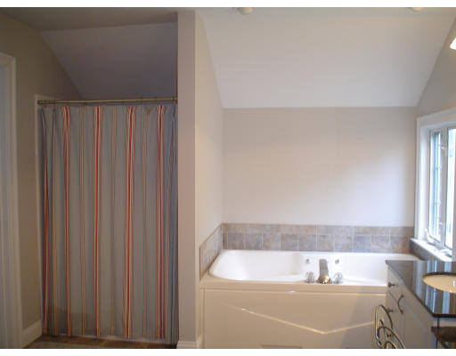 71 Stone School Road Sutton, MA 01590 - Photo 23 of 30 a bathroom with a bathtub