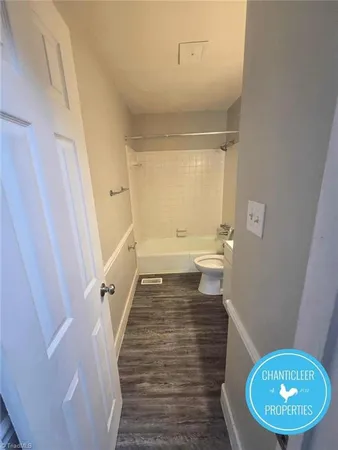 $1,025 | 501 Greenbriar Road, Unit D, Greensboro, NC 27405