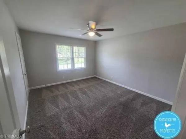 $1,025 | 501 Greenbriar Road, Unit D, Greensboro, NC 27405