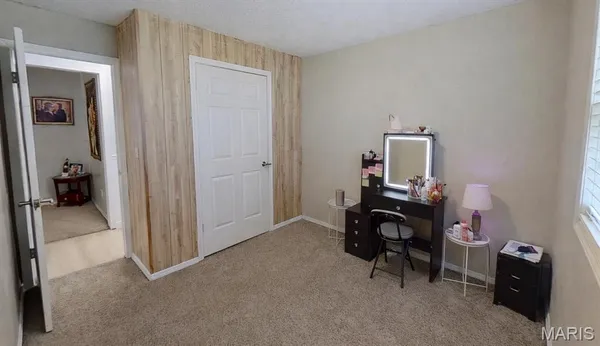 $258,000 | 753 Boulevard De Cannes, Edwardsville, IL 62025