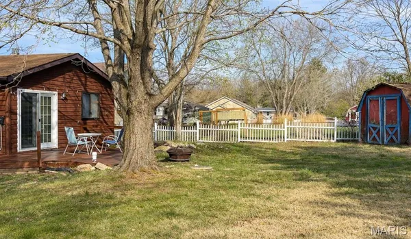 $258,000 | 753 Boulevard De Cannes, Edwardsville, IL 62025
