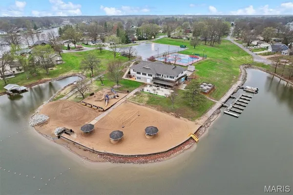 $258,000 | 753 Boulevard De Cannes, Edwardsville, IL 62025