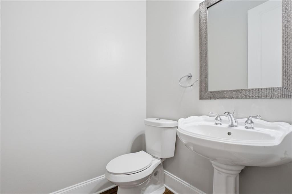 109 West Ridge Way Roswell, GA 30076 - Photo 15 of 36