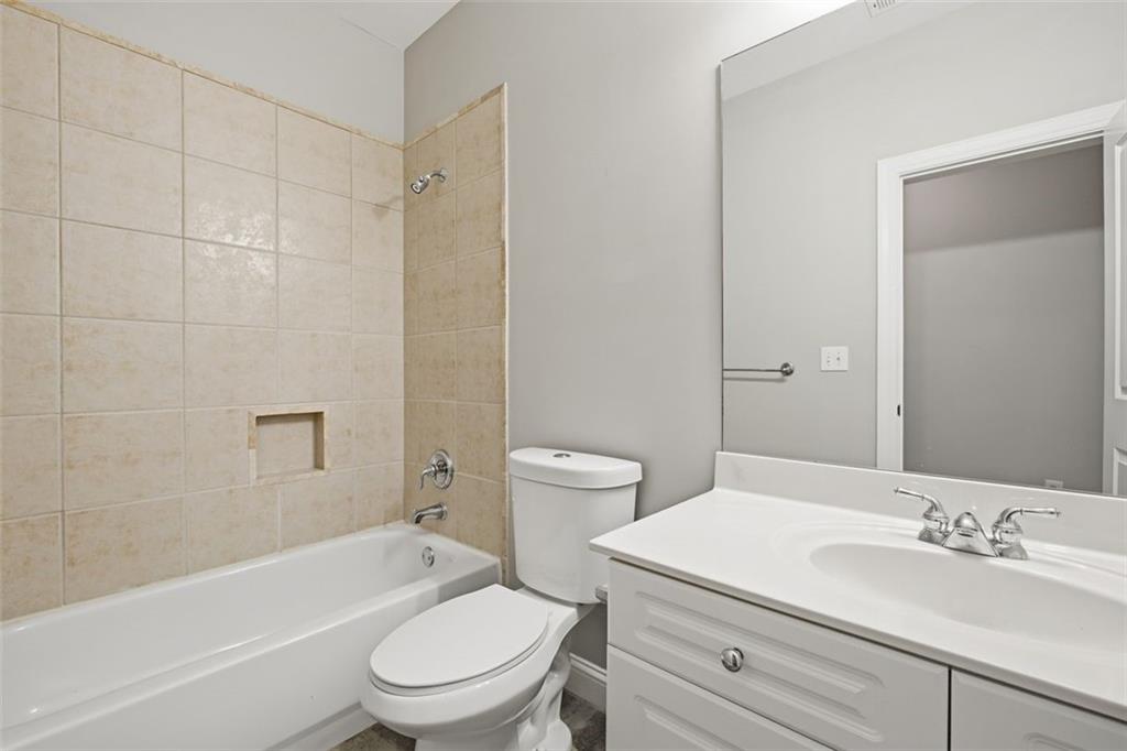 109 West Ridge Way Roswell, GA 30076 - Photo 7 of 36