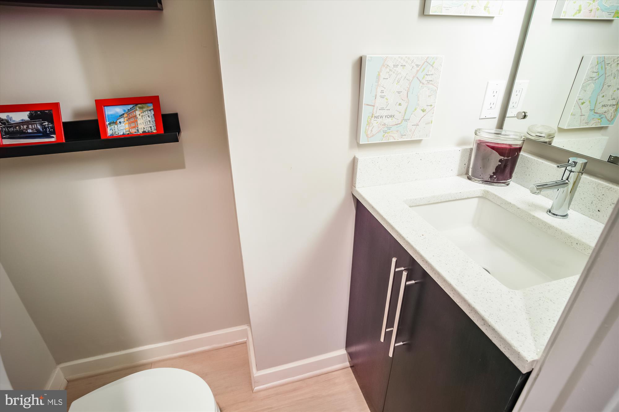 415 17th Street Northeast, Unit A Washington, DC 20002 - Photo 12 of 41 Powder Room on Main Level