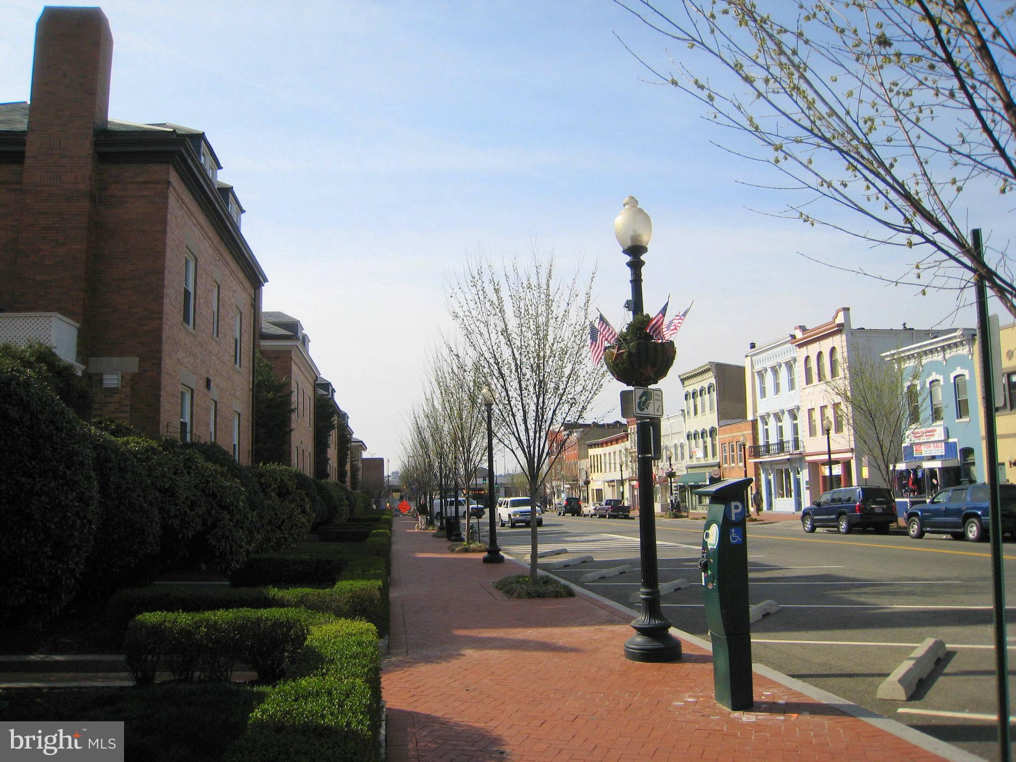 415 17th Street Northeast, Unit A Washington, DC 20002 - Photo 33 of 41 Barracks Row