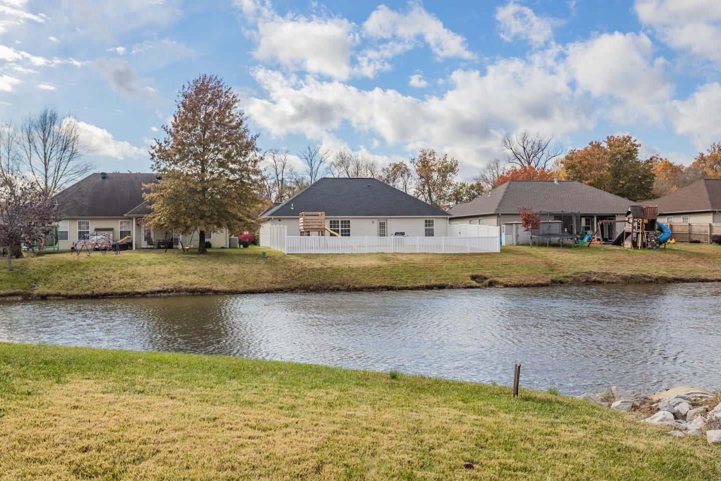 9941 Clippinger Road Evansville, IN 47725 - Photo 2 of 21 Gallery Image 2