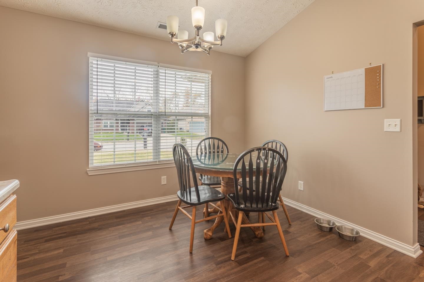 9941 Clippinger Road Evansville, IN 47725 - Photo 11 of 21 Gallery Image 11