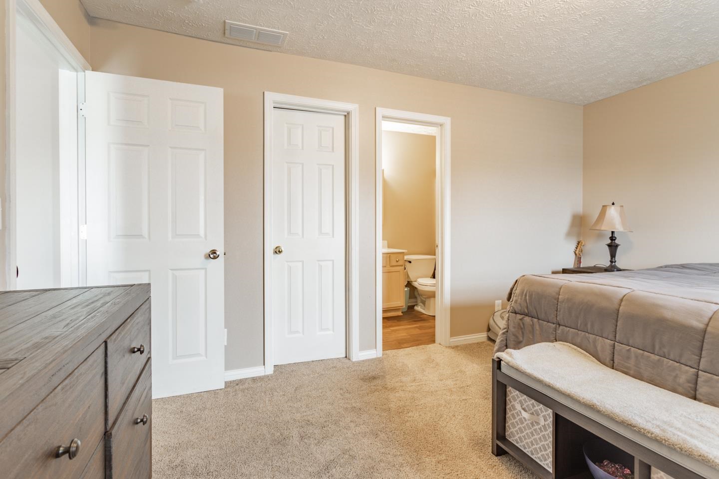 9941 Clippinger Road Evansville, IN 47725 - Photo 15 of 21 Gallery Image 15