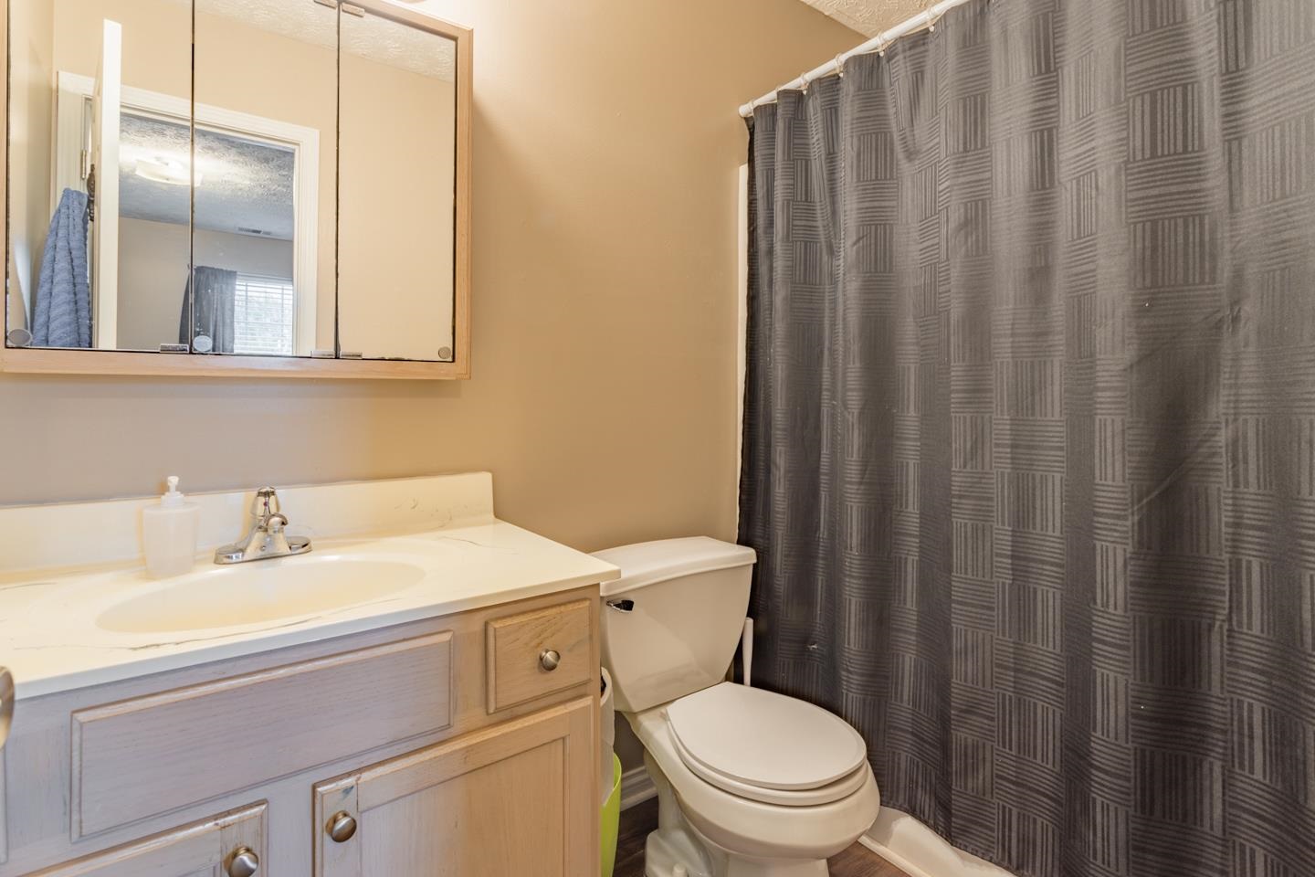 9941 Clippinger Road Evansville, IN 47725 - Photo 16 of 21 Gallery Image 16