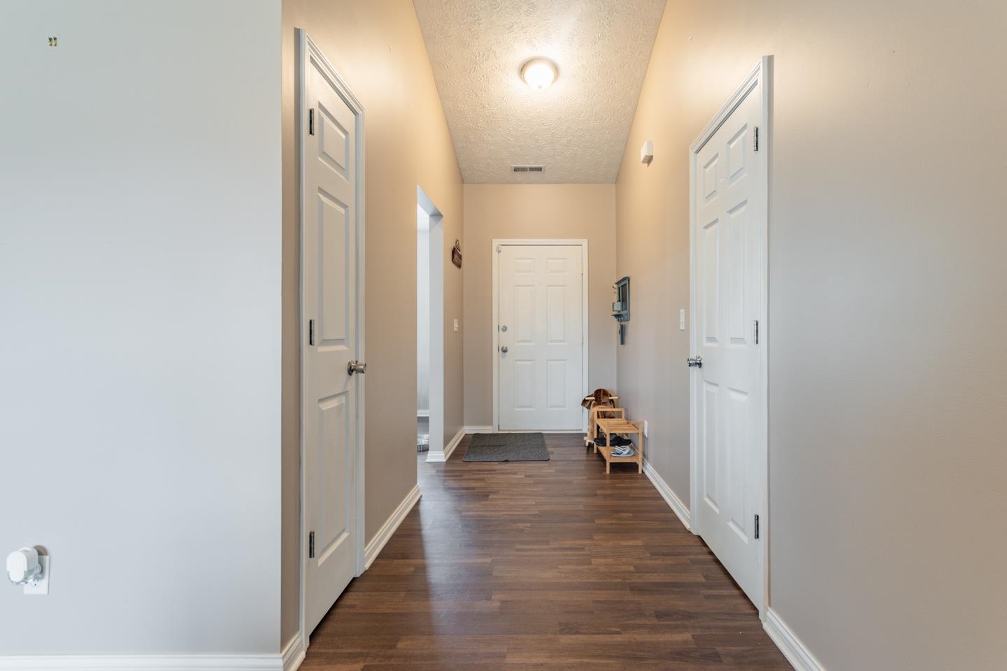 9941 Clippinger Road Evansville, IN 47725 - Photo 8 of 21 Gallery Image 8