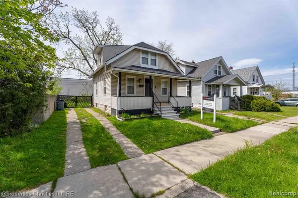 $219,000 | 988 East Troy Street, Ferndale, MI 48220