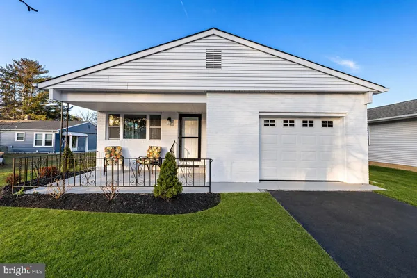 $352,500 | 86 San Carlos Street, Toms River, NJ 08757