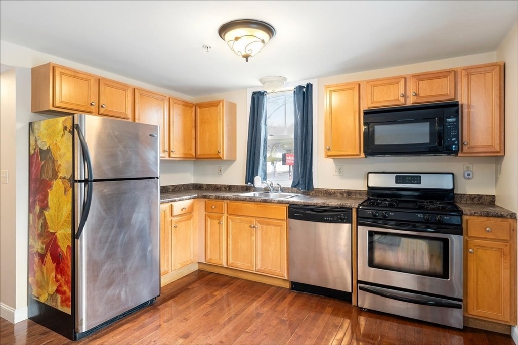100 Rogers Street, Unit 1 Lowell, MA 01852 - Photo 2 of 38
