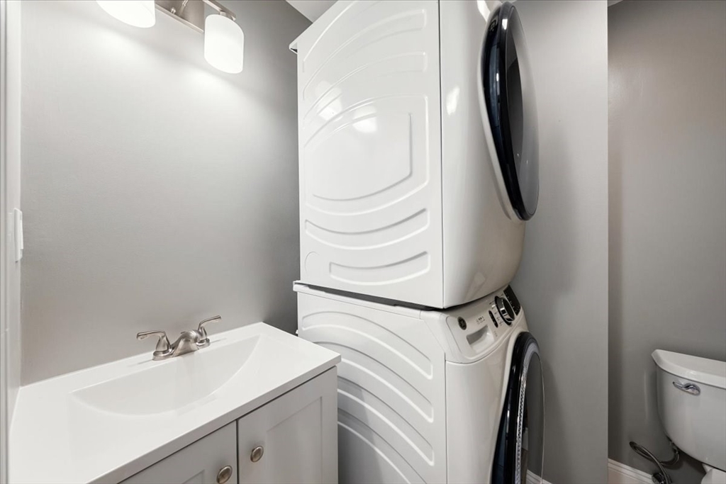 100 Rogers Street, Unit 1 Lowell, MA 01852 - Photo 24 of 38