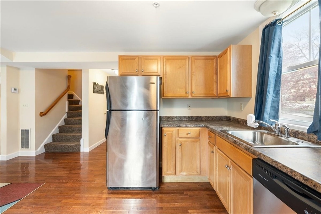 100 Rogers Street, Unit 1 Lowell, MA 01852 - Photo 7 of 38
