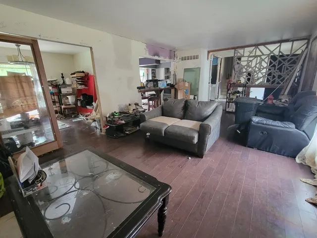 $229,900 | 3010 West Brookside Drive, Peoria, IL 61615