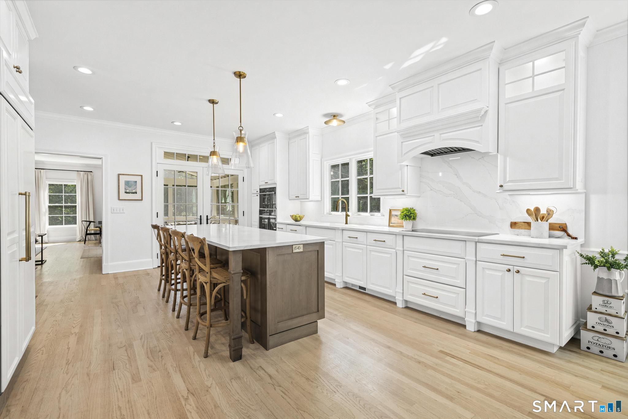 136 Flat Rock Drive Ridgefield, CT 06877 - Photo 9 of 40 Gallery Image 9